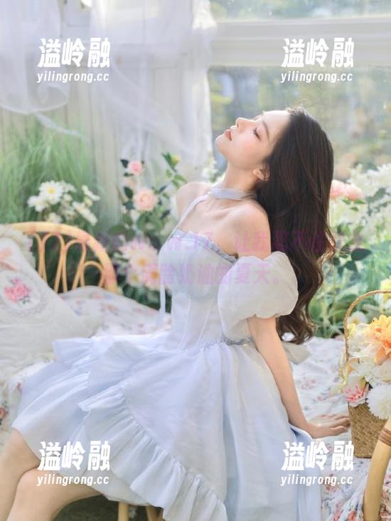 最新的www.17，让我忍不住想念那个满脸奶油的夏天。