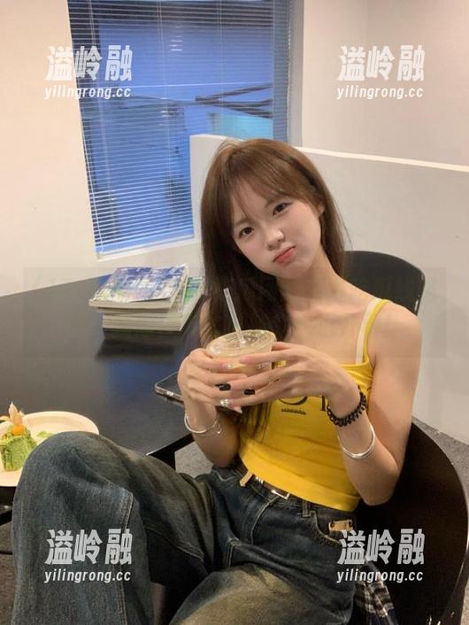 17c吃瓜网的免费吃瓜线路——就像夜市的小摊，永远开着！
