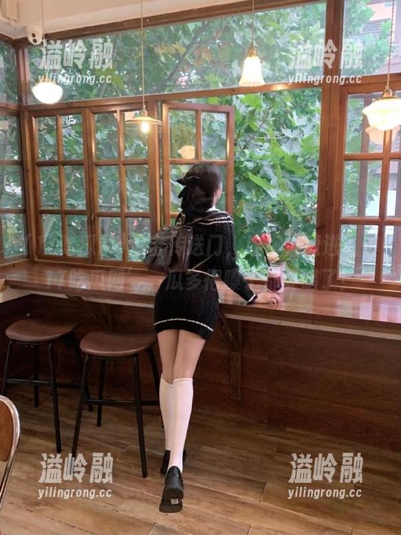 17吃瓜网 点击传送门,让你快速进入‘17吃瓜网’,瓜多得嗓子都要唱了!