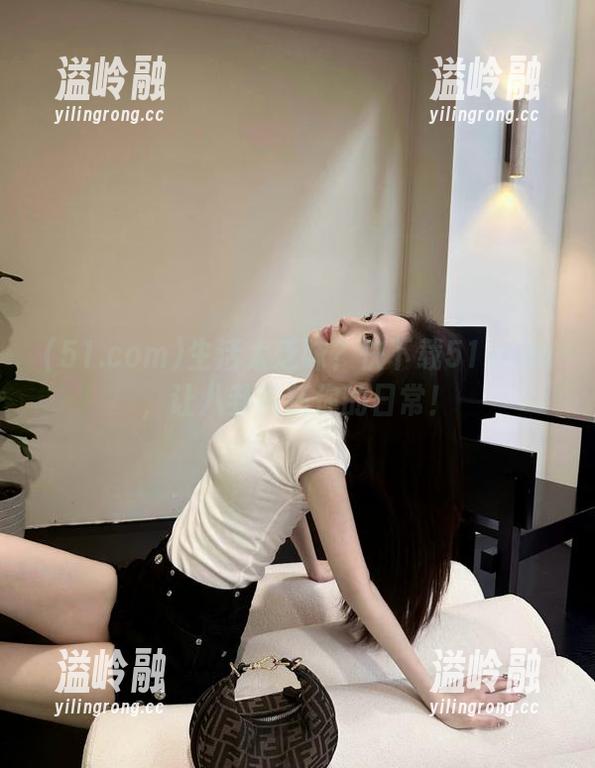 生活太乏味？快下载51.com，让八卦刷新你的日常！