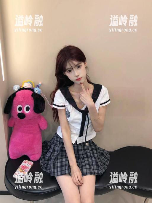 58吃瓜 今天导航到58吃瓜,结果被一堆奇葩新闻吸引走了!