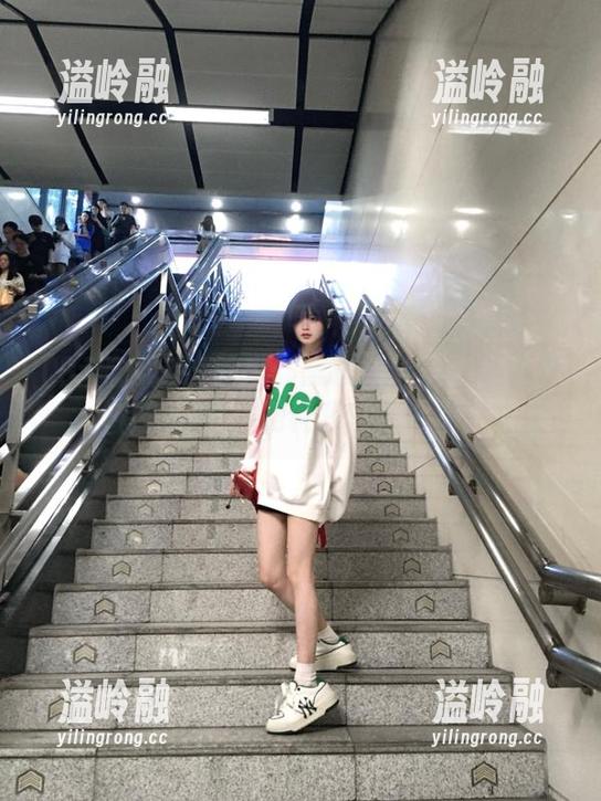 91吃瓜：黑料地址让你每天都有新故事，别说我没告诉你！