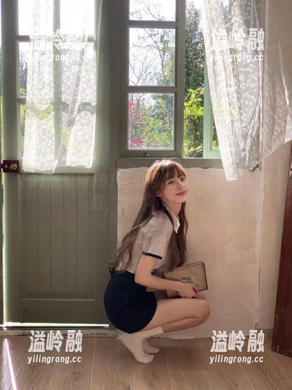 91吃瓜网资源专区：热辣大瓜，狂欢不停歇！