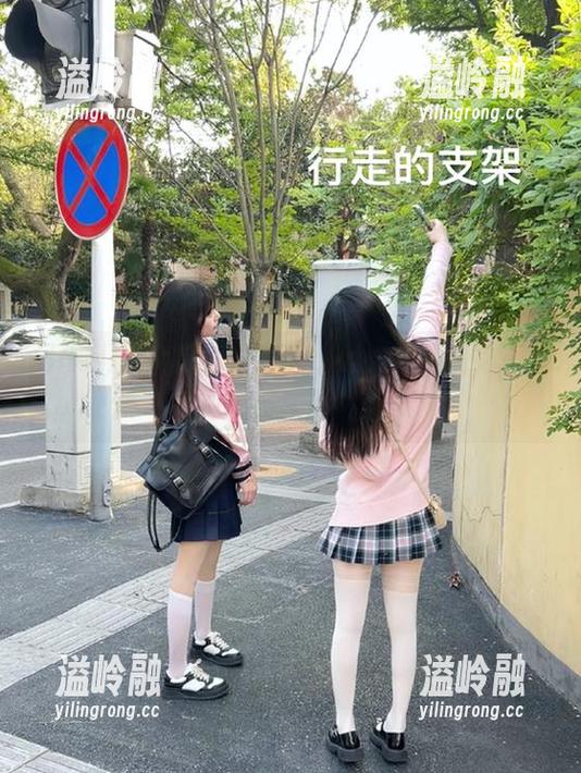 hlw 那个瓜真好吃!hlw,免费陪你一起逗乐!