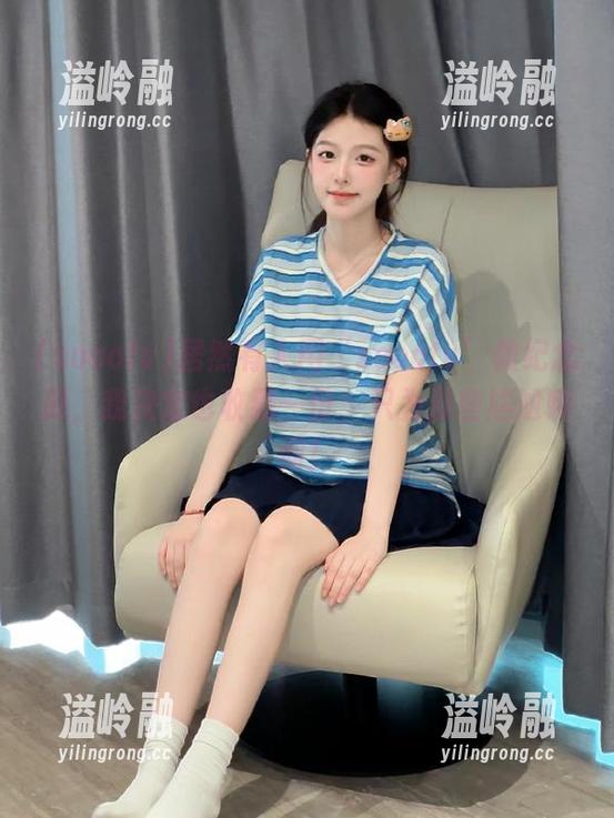 居然有人用‘soootv’做纪念册，我决定也收藏一份，只为那些尴尬瞬间！