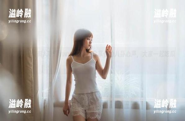 来“www.黑料”分享你的八卦心声，大家一起吃瓜吧！