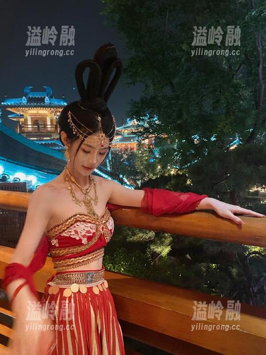 官网网页版的新发现：五一吃瓜，资源交流也能这么好玩！