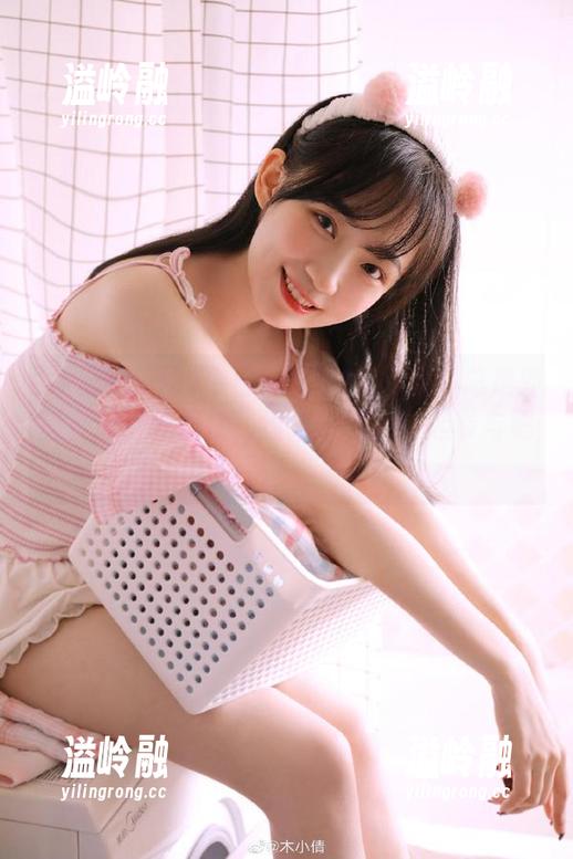 今日吃瓜网 今日吃瓜网92的故事总是外面种瓜,里面捞,速来下载,一起参与吧!