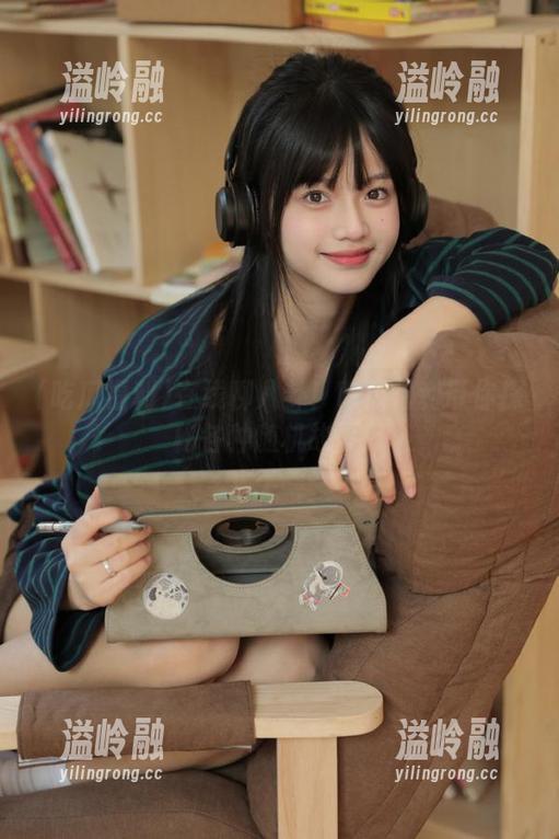在线聊八卦！吃瓜福利带你探秘各种随机故事！