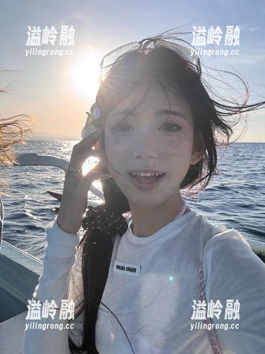 www.51cg.fun吃瓜网，直达你的好奇心，分分钟刷新烂瓜新高度！