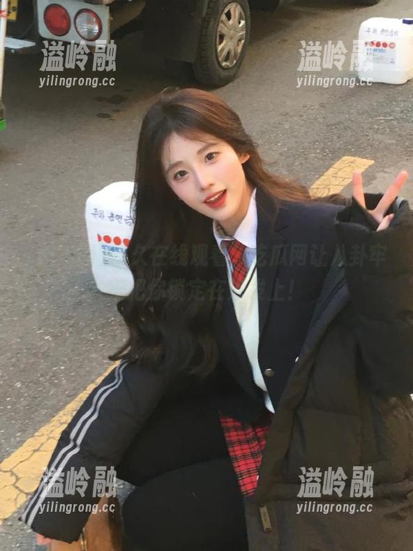 吃瓜网 永久在线观看,吃瓜网让八卦牢牢把你锁定在沙发上!