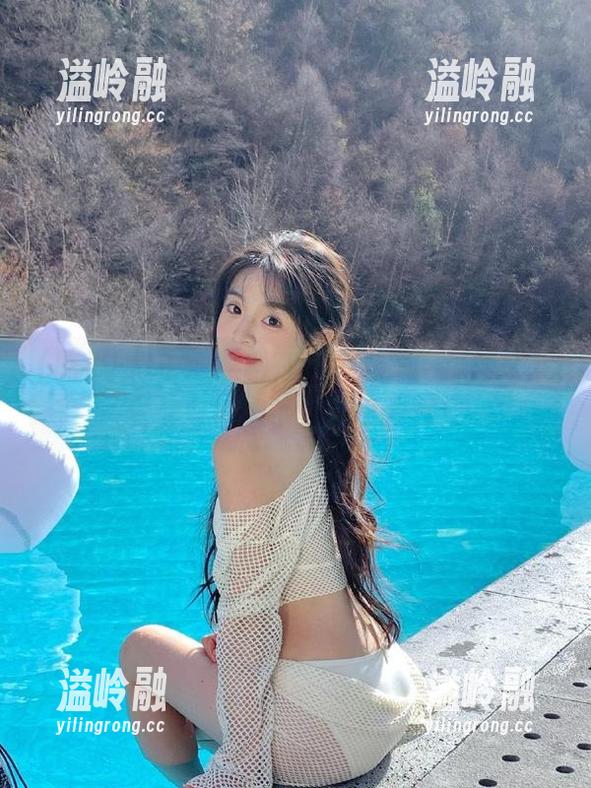 中心黑料在线曝光，吃瓜网让我觉得自己成了八卦小侦探！