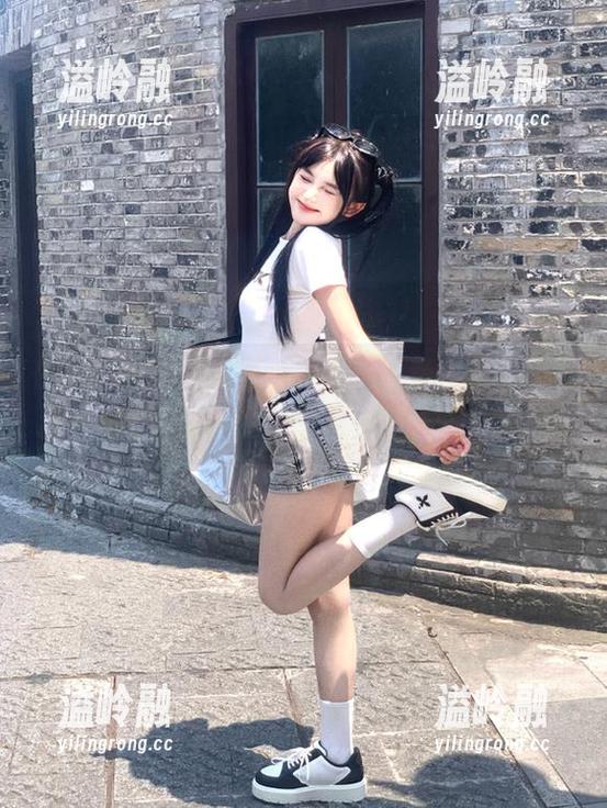 吾爱吃瓜 每次在吾爱吃瓜上看,线路都让我想起了我的人生,总是有点儿卡卡的……