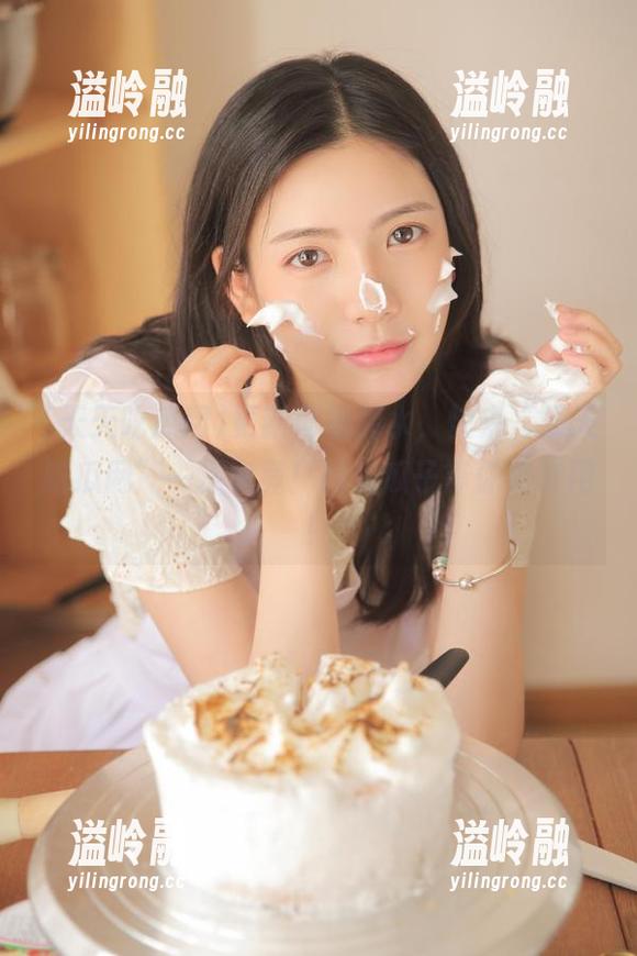 更新再如潮水，快来“天天吃瓜网”一探究竟！精彩瓜子等你来享用！