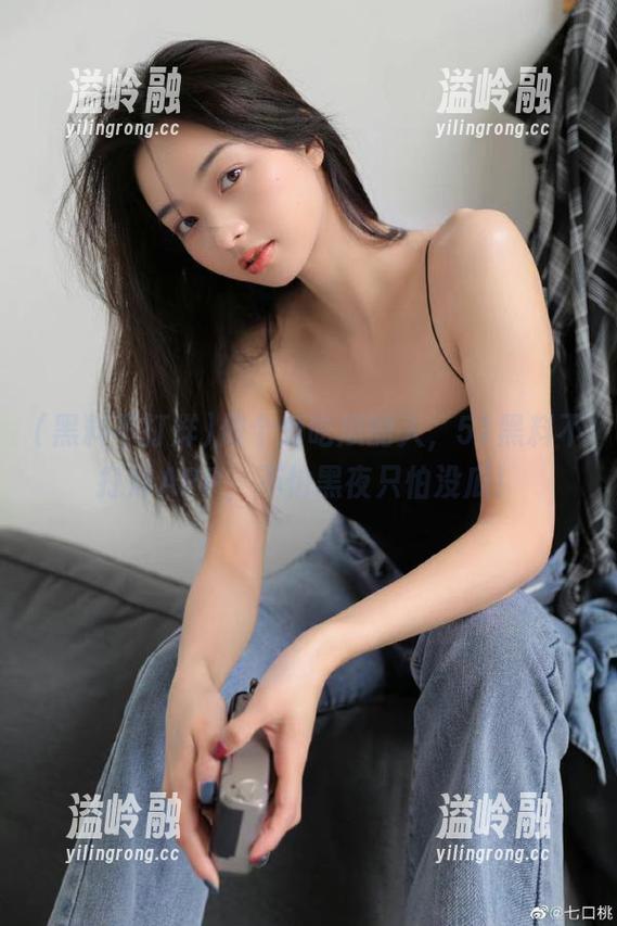 做个爱吃瓜的人，51黑料不打烊APP，不怕黑夜只怕没瓜！