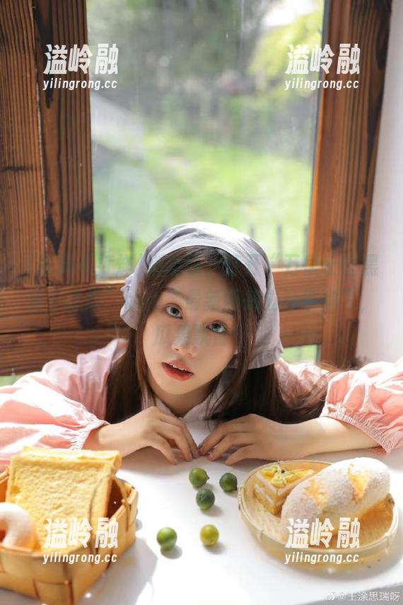 别眨眼，打开“万里长征黑料不打烊”app，最新网站立马带你飞，瓜果飘香！