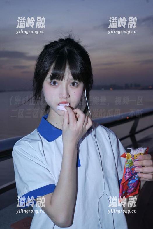 下载黑料正能量，视频一区二区三区就像一个持续爆发的瓜田，不断让你大跌眼镜！