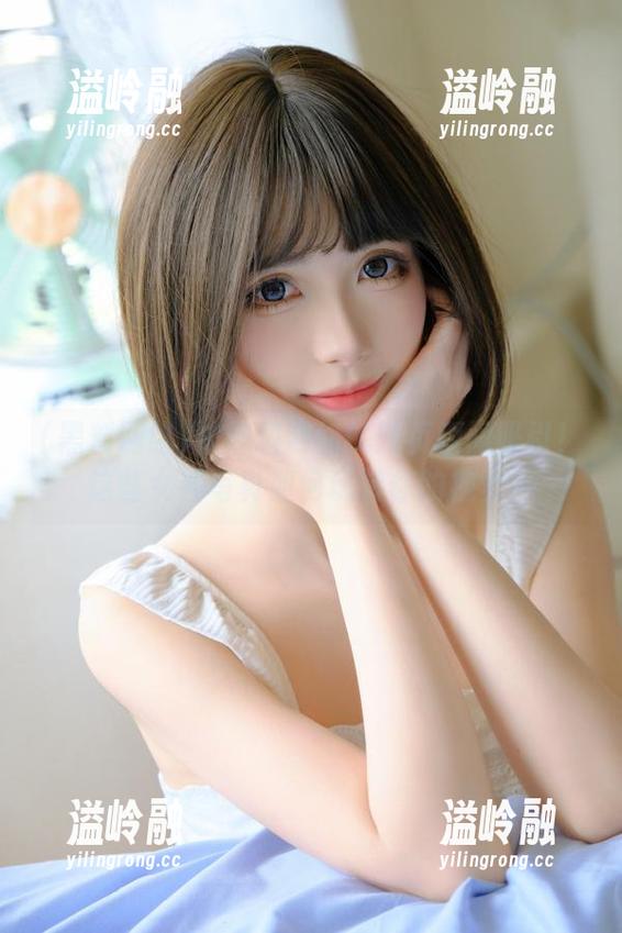 黑料网络 被黑料网络的网页瞬间吸引!这些女神写真如何玩转你的视觉?